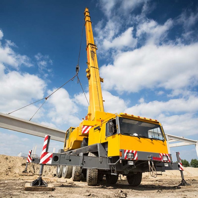 Grue auxiliaire pour camion